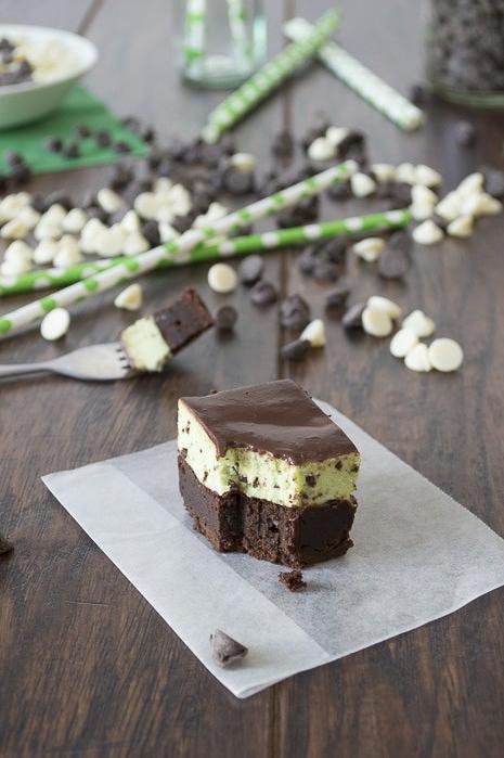 Brownies con Mousse alla Menta e Gocce di Cioccolato