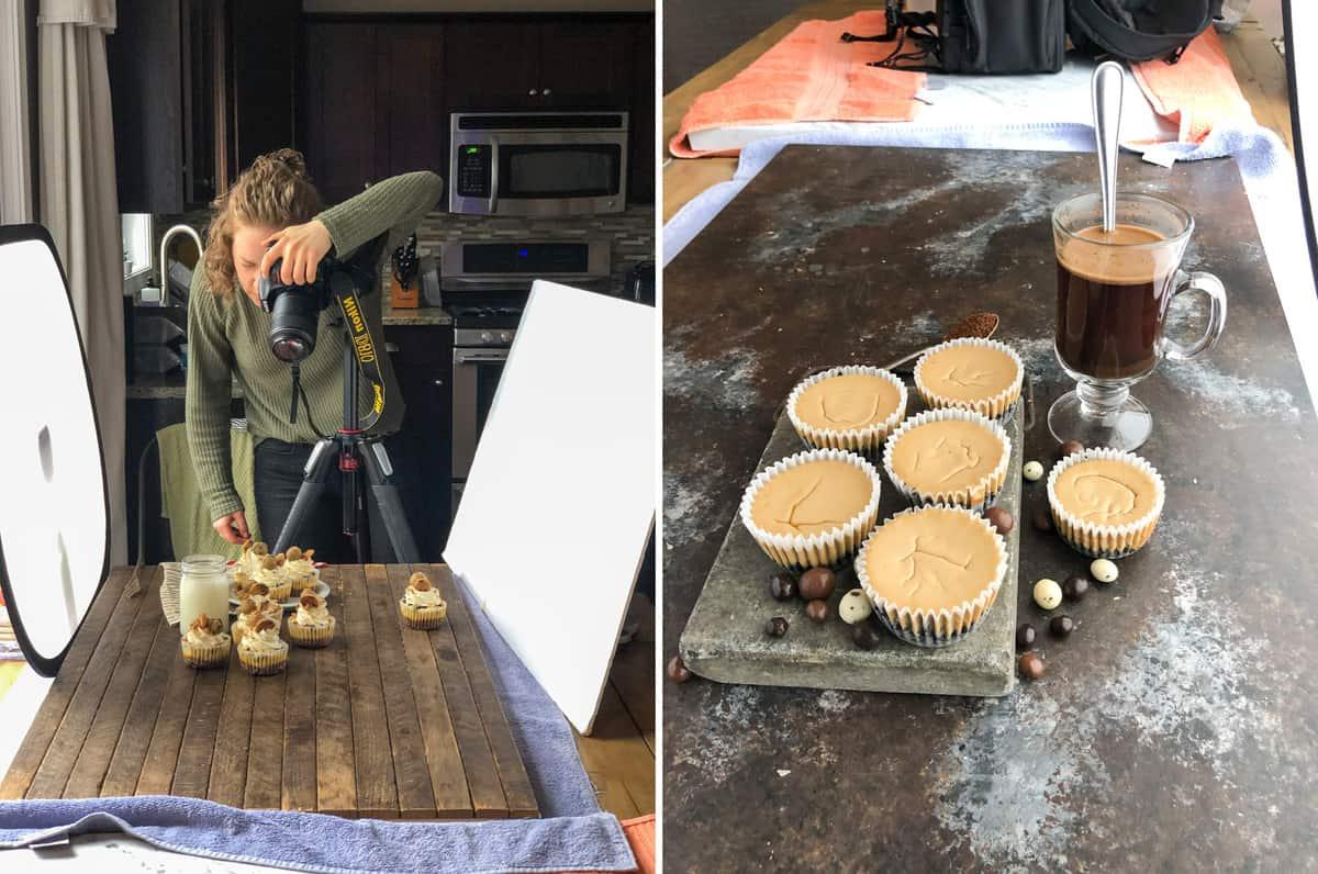 Piatto di mini cheesecake al caffè appena sfornate