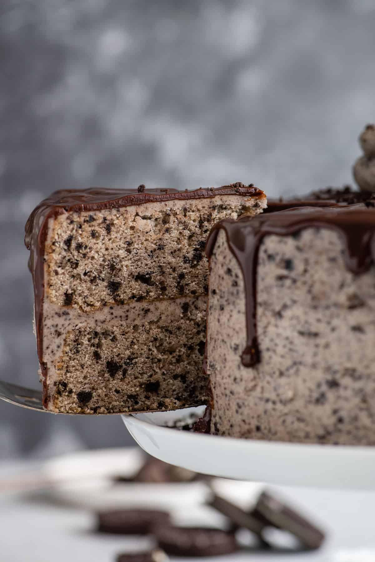 Fetta di torta Oreo rimossa
