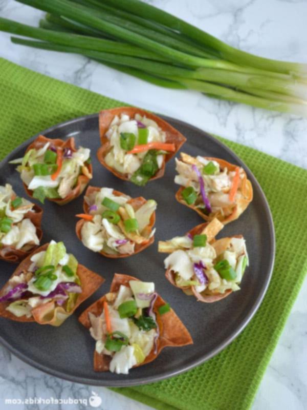 Κύπελλα Wonton με Κοτόπουλο Σουσάμι