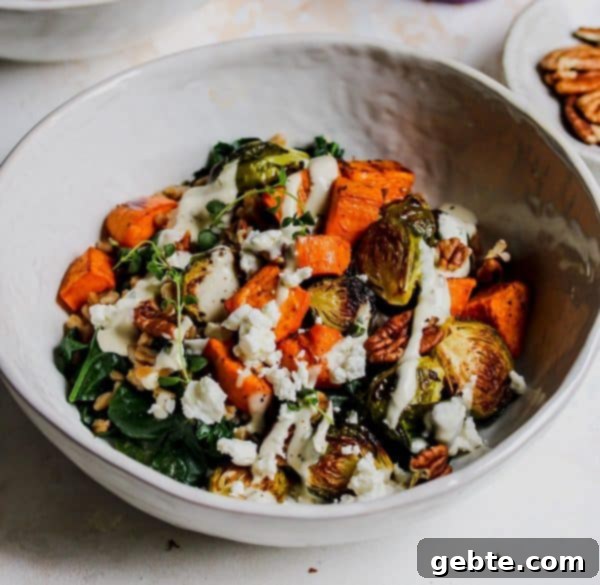 Fall Harvest Bowl με Κρεμώδη Σάλτσα Θυμαριού
