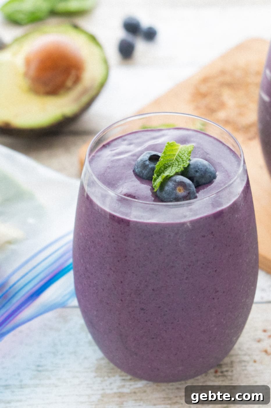 Το Δικό σου Smoothie: Εκτυπώσιμα και Συνταγές 5 Σμούθι με μύρτιλο και αβοκάντο