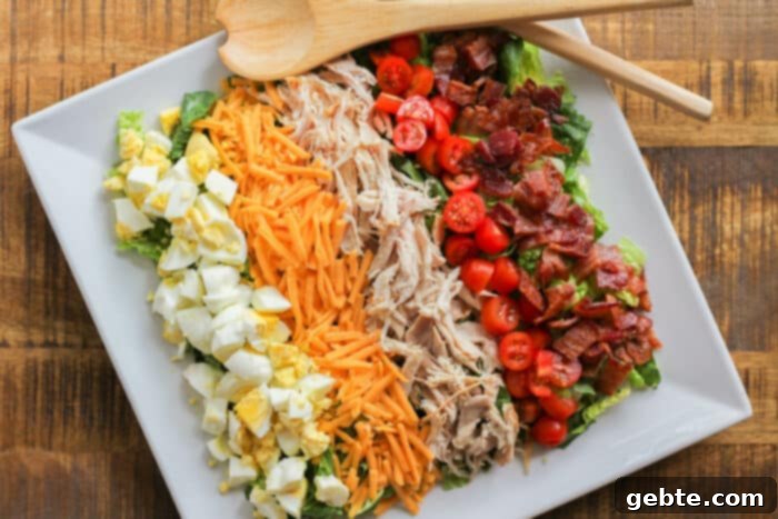 Ψιλοκομμένη σαλάτα Cobb