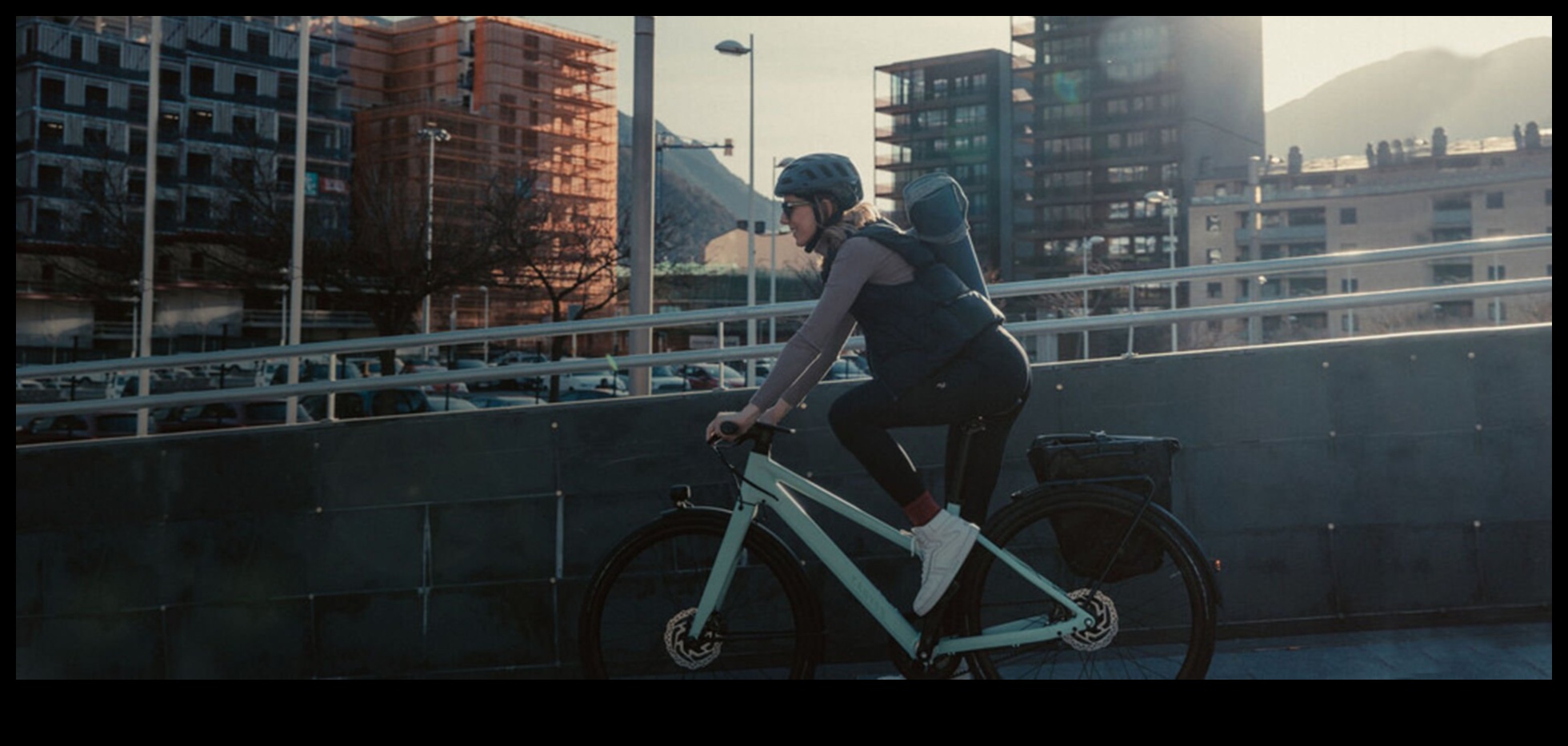 City Cruisers: Hybrids as Stylish Urban Commuting Partners