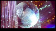 Disco Ball Dreams Αποκτήστε την εμφάνιση για την επόμενη Groovy Night Out σας