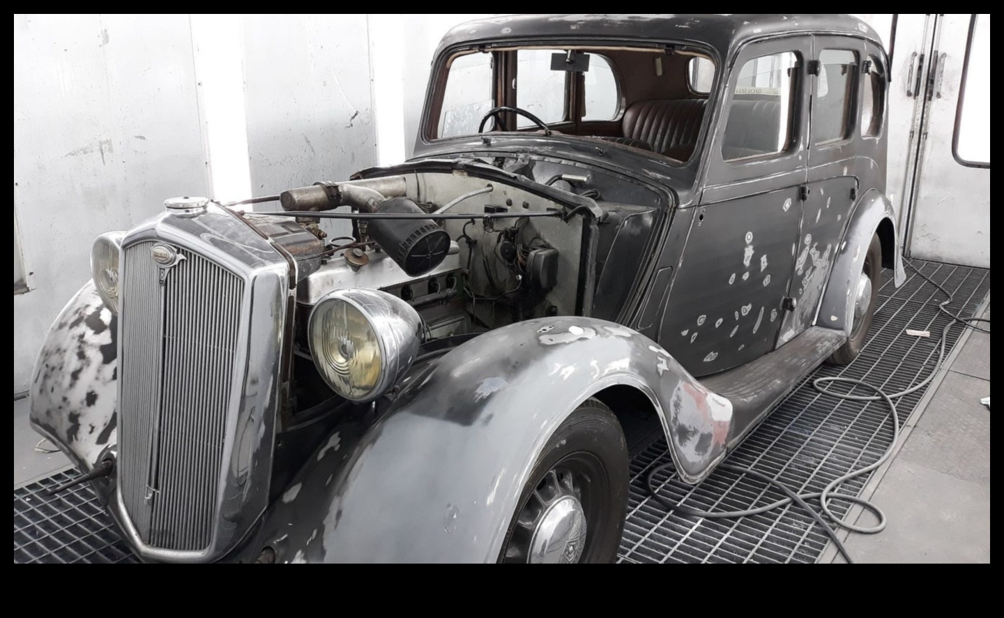 Restoring Glory: The Art and Craftsmanship of Classic Car Preservation