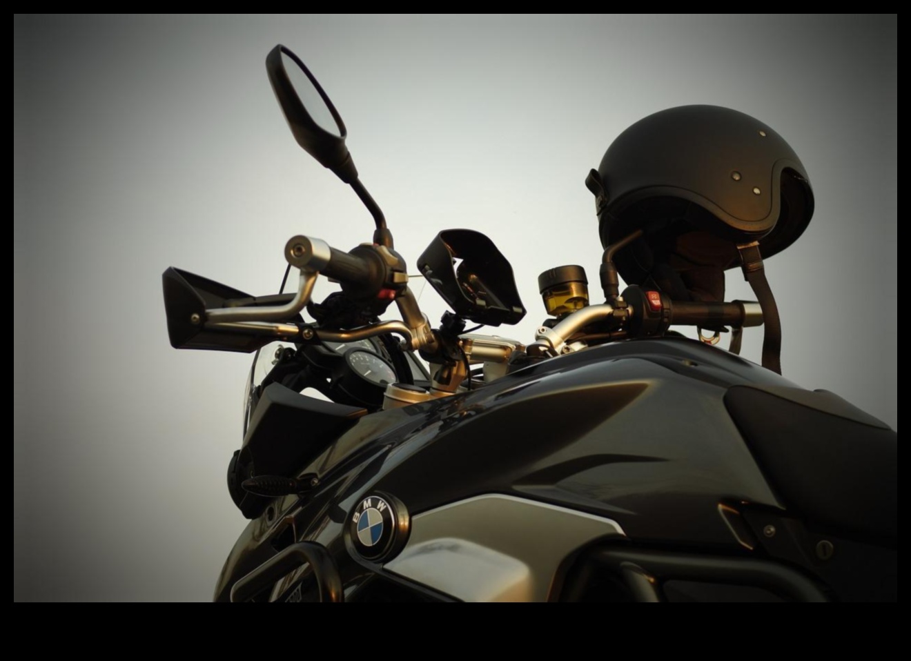 Η Adrenaline Awaits: The Thrill of High-Performance Motorcycles