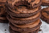Copycat Crumbl Dirt Cake Cookie Recipe — Soft Chocolate Cake Cookies