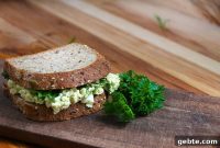 Creamy Farm-Fresh Egg Salad Sandwich Recipe for Lunch