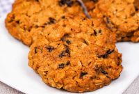 Chewy Gluten-Free Oatmeal Raisin Cookies (Simple Recipe)