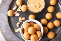 3-Ingredient Keto Fat Bombs: Quick Low-Carb Snack Balls