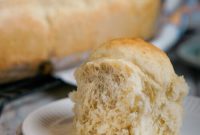 Soft Oatmeal Dinner Rolls Recipe for Fluffy Homemade Bread