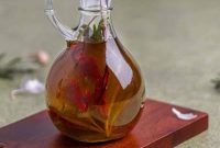 How to Make Garlic-Infused Olive Oil at Home