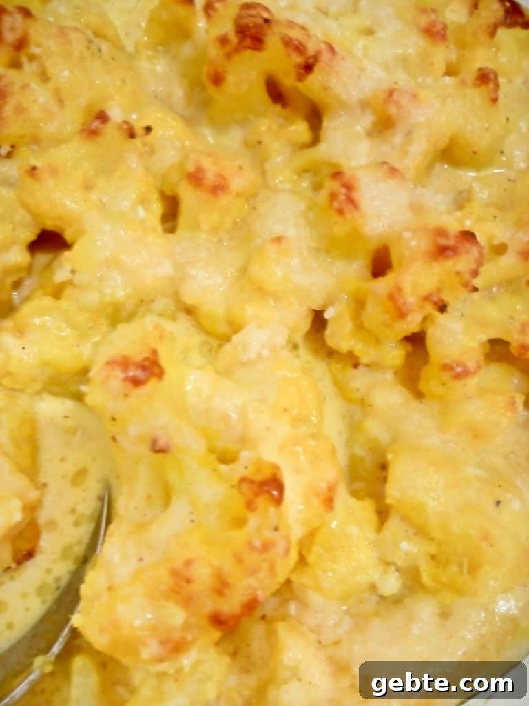 Keto Cauliflower Cheese Casserole: Low-Carb Comfort Dish 2 low carb keto cauliflower cheese