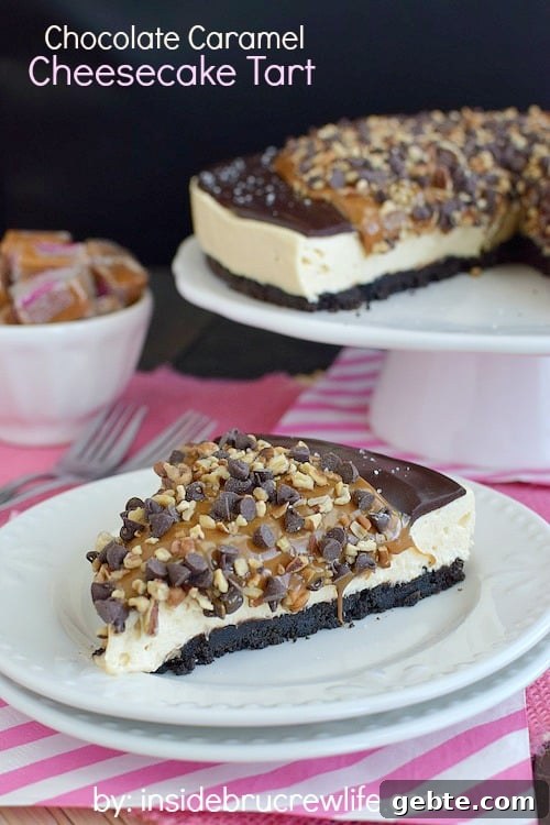 Chocolate Caramel Cheesecake Tart - a layer of chocolate and gooey caramel makes this easy cheesecake tart a delicious dessert. Chocolate Caramel Cheesecake Tart - a layer of chocolate and gooey caramel makes this easy cheesecake tart a delicious dessert.