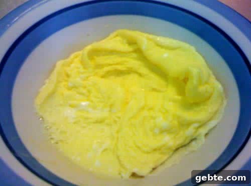 Microwaved Scrambled Eggs Microwaved Scrambled Eggs