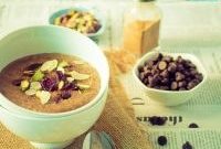 Cinnamon Chocolate Chip Oatbran with Nuts & Dried Fruit Bowl