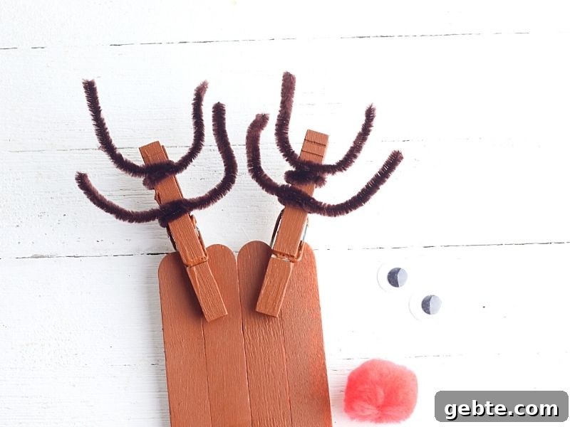 Cute Reindeer Craft Ideas for Kids: Step-by-Step Holiday Project 6 Antlers made from pipe cleaners
