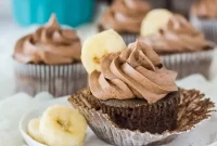 Moist Chocolate Banana Cupcakes with Cream Cheese Frosting