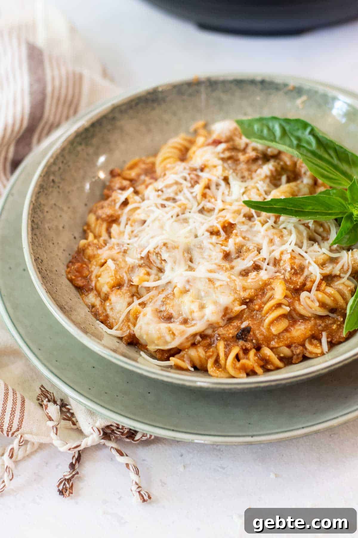 quick and easy pressure cooker lasagna
