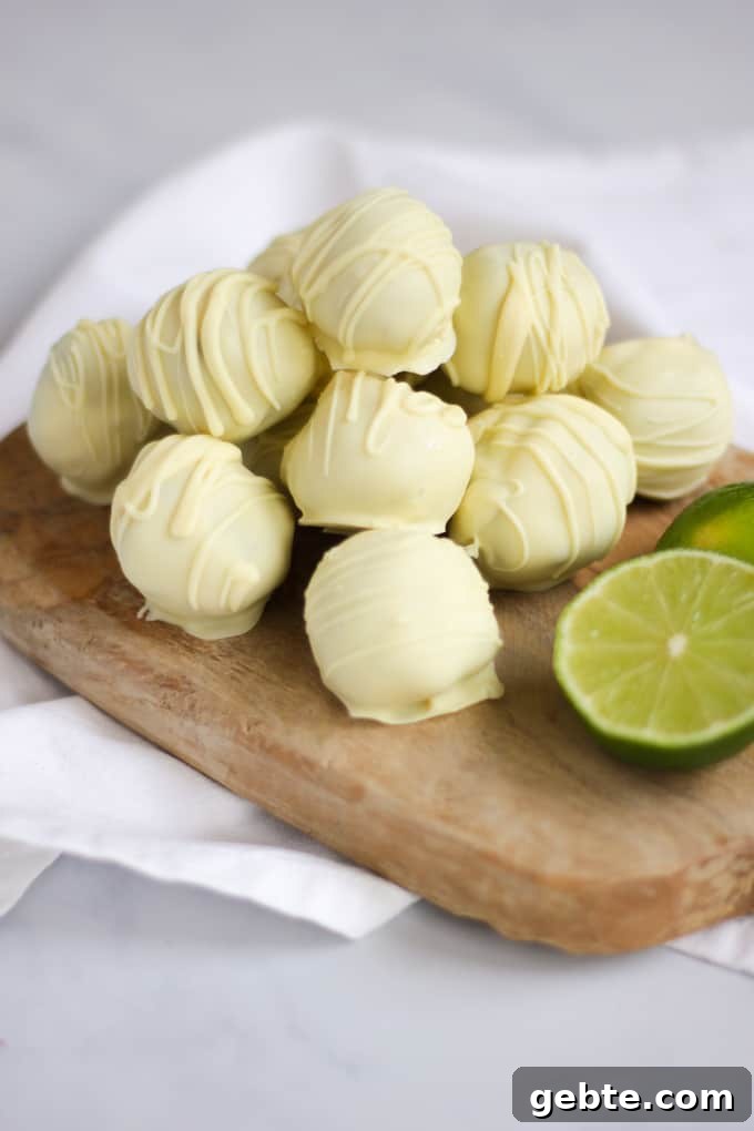 Gin and Tonic Truffles - the perfect homemade Christmas gift. Ideal for a gin or chocolate lover in your life!