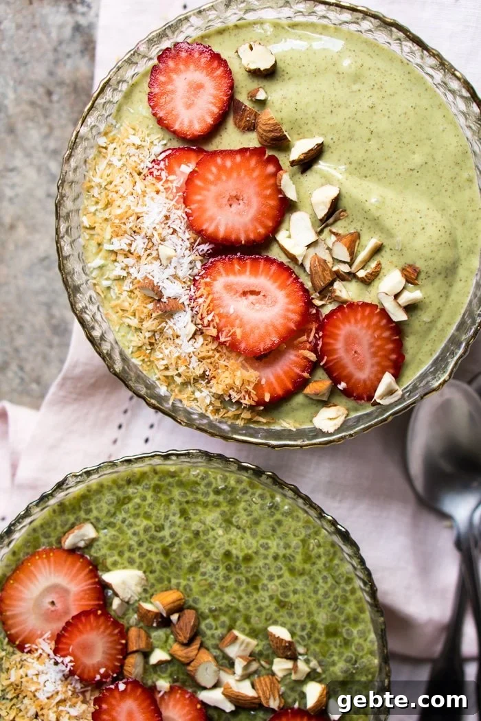 Overnight Gluten Free, Paleo & Keto Matcha Breakfast Bowl 🍵 #keto #ketodiet #lowcarb #paleo #glutenfree #ketobreakfast #matcha #healthyrecipes #chiaseeds