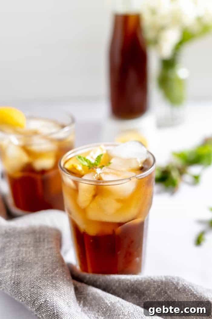 Refreshing Iced Peppermint Tea Recipe 4 iced mint tea in glasses