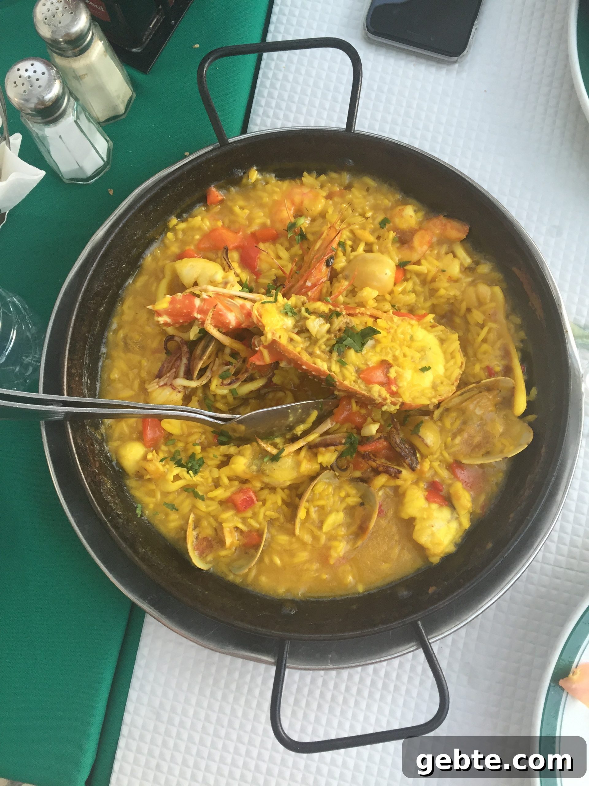 What I Ate Wednesday 35 - A Day of Eats from Lisbon, Portugal | C it Nutritionally